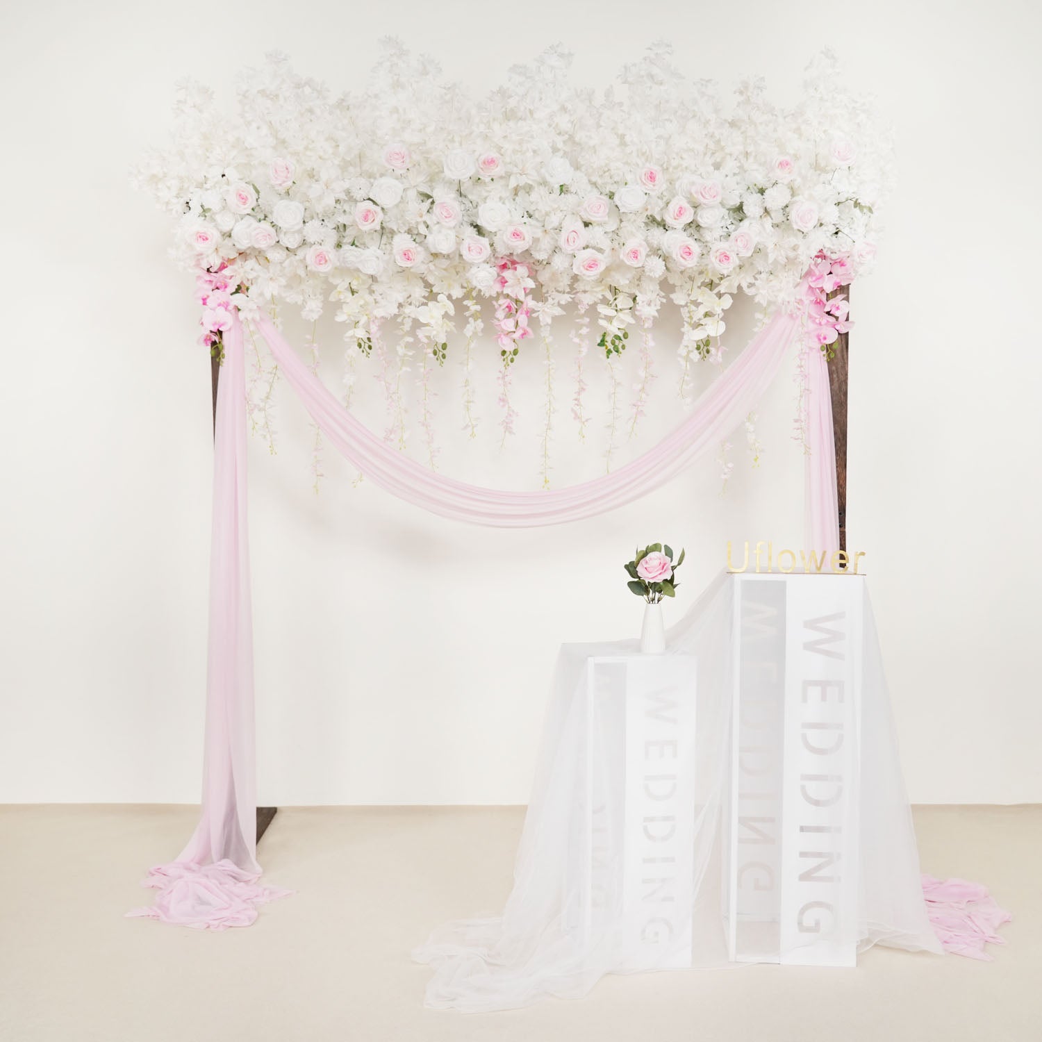 Rose Backdrop Flower Arrangement 14 picture